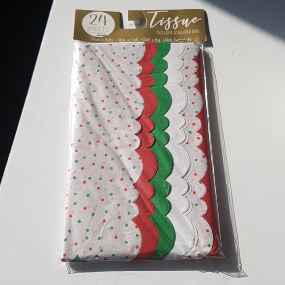 🎅🏼24 Sheets Tissue Paper Exclusive Scalloped Edge - Picture 1 of 10
